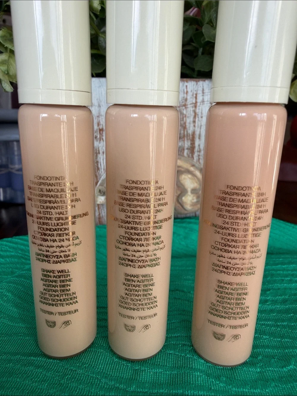 Gucci Éternité de Beauté Liquid Foundation Trio Creamy Beige Tone deluxe testers